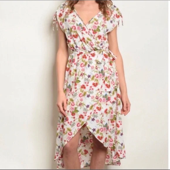 V-NECK HI-LOW FLORAL DRESS - Picture 1 of 3